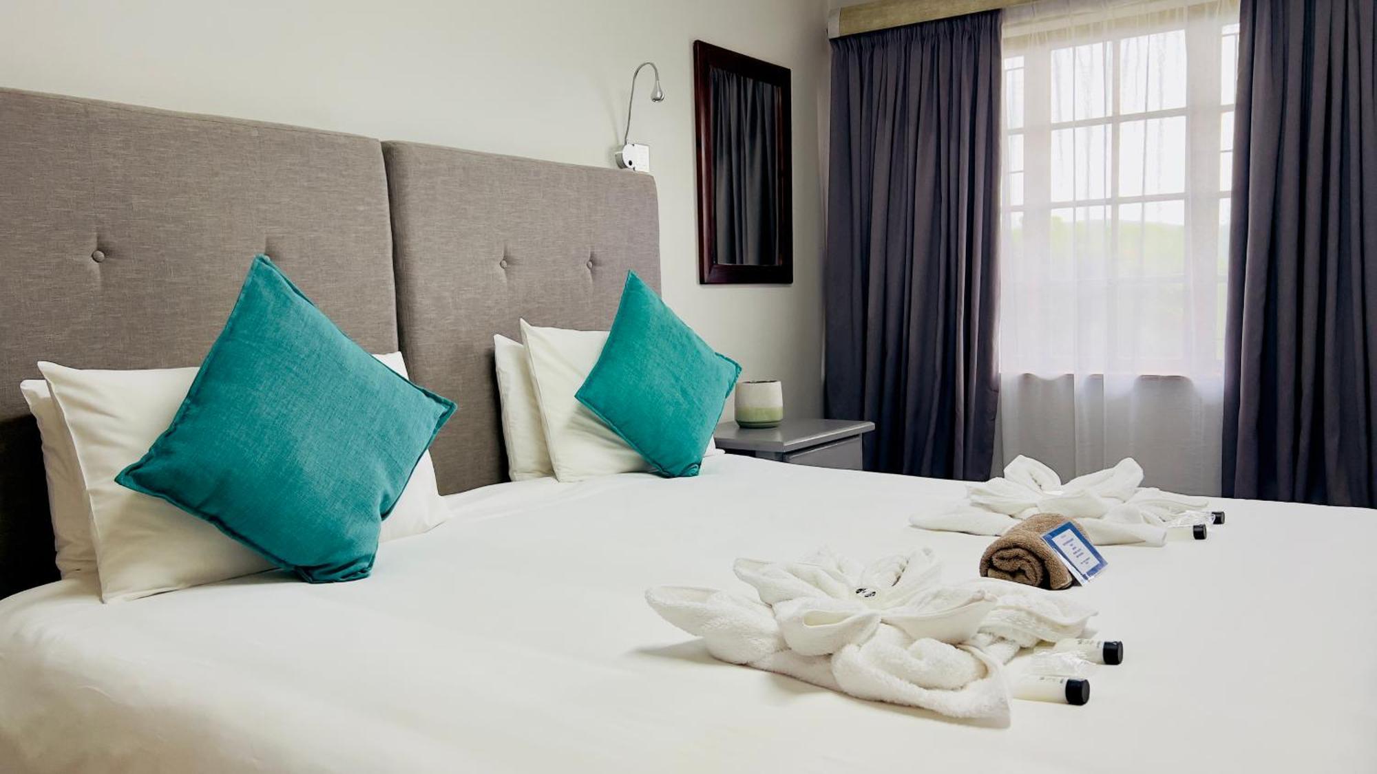 On The Estuary Hotel Knysna Bagian luar foto